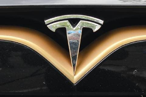 May 8, 2018 - Dublin, Ireland - A Tesla logo seen on Tesla model S P100D at a launch event for the MobilityX self-driving conference. .On Tuesday, May 8, 2018, in Dublin, Ireland. Dublin Ireland  - ZUMAn230 20180508_zaa_n230_686 Copyright: xArturxWidakx