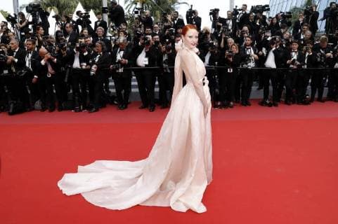Entertainment Bilder des Tages Barbara Meier attending the Opening Gala with the premiere of Everybody Knows Todos Lo Saben during the 71st Cannes Film Festival at the Palais des Festivals on May 08, 2018 in Cannes, France *** Barbara Meier attending the Opening Gala with the premiere of Everybody Knows Todos Lo Saben during the 71st Cannes Film Festival at the Palais des Festivals on May 08,2018 in Cannes France Foto:xD.xBedrosianx xFuturexImage