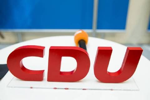 CDU Logo vor einer Diskussion ueber das Grundsatzprogramm und Zuhoer-Tour im Konrad-Adenauer-Haus in Berlin am 9. Mai 2018. Grundsatzprogramm CDU