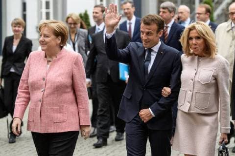 Verleihung des internationalen Karlspreises zu Aachen, 10.05.2018 Bundeskanzlerin Dr. Angela Merkel, der französische Präsident Emmanuel Macron, Brigitte Macron bei der Verleihung des internationalen Karlspreises zu Aachen am 10.05.2018, , Aacgeb NRW Deutschland