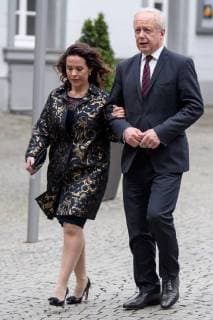 Verleihung des internationalen Karlspreises zu Aachen, 10.05.2018 Der WDR Intendant Thomas Tom Buhrow mit seiner Freundin Daniela Boff bei der Verleihung des internationalen Karlspreises zu Aachen am 10.05.2018, , Aacgeb NRW Deutschland