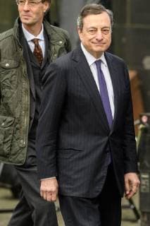 Verleihung des internationalen Karlspreises zu Aachen, 10.05.2018 Mario Draghi (Präsident, Europäische Zentralbank) bei der Verleihung des internationalen Karlspreises zu Aachen am 10.05.2018, , Aacgeb NRW Deutschland