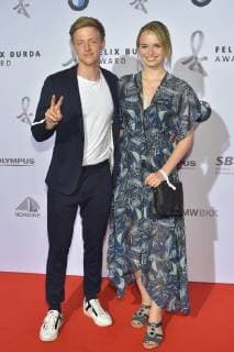 Felix Burda Award in Berlin Timur Bartels, Larissa Roemer Ankunft zur Preisverleihung und Ehrung des 15. Felix Burde Award im Hotel Adlon Kempinski in Berlin am 13.05.2018