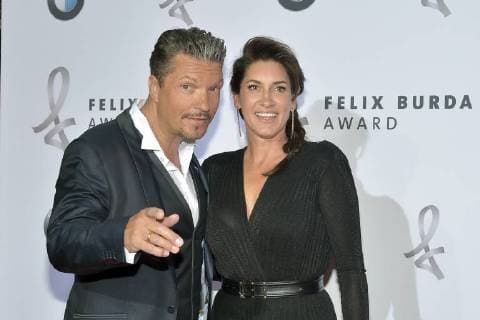 Hardy Krueger mit Ehefrau Alice Ankunft zur Preisverleihung und Ehrung des 15. Felix Burde Award im Hotel Adlon Kempinski in Berlin am 13.05.2018