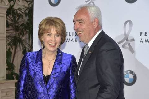 Christa Maar, Hans-Reiner Schroeder Ankunft zur Preisverleihung und Ehrung des 15. Felix Burde Award im Hotel Adlon Kempinski in Berlin am 13.05.2018
