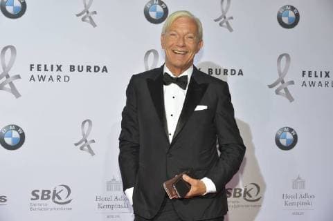 Prof. Jo Groebel Ankunft zur Preisverleihung und Ehrung des 15. Felix Burda Award im Hotel Adlon Kempinski in Berlin am 13.05.2018
