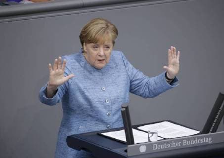 Themen der Woche KW20 Bilder des Tages Bundeskanzlerin Dr. Angela Merkel (CDU), Deutschland, Berlin, Bundestag Plenum, Generalaussprache zur Regierungspolitik mit der Bundeskanzlerin, 16.05.2018 *** Chancellor Dr Angela Merkel CDU Germany Berlin Bundestag Plenary General debate on government policy with the Federal Chancellor 16 05 2018