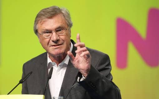 FDP Bundesparteitag 2018 in Berlin Wolfgang Gerhardt FDP Vorsitzender der Friedrich-Naumann-Stiftung, Berlin Berlin Deutschland Station Berlin *** FDP Federal Party Congress 2018 in Berlin Wolfgang Gerhardt FDP Chairman of the Friedrich Naumann Foundation Berlin Berlin Germany Station Berlin