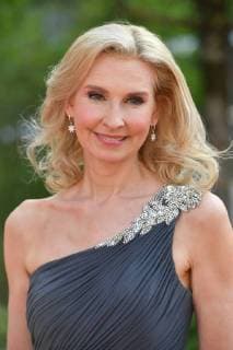 Eva LIND (Opernsaengerin), Einzelbild,angeschnittenes Einzelmotiv,Portraet,Portrait,Porträt. Roter Teppich,Red Carpet,Bayerischer Fernsehpreis 2018 am 18.05.2018.