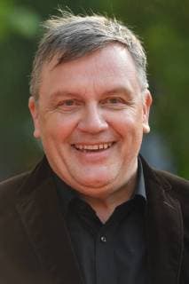 Hape KERKELING (Entertainer), Einzelbild,angeschnittenes Einzelmotiv,Portraet,Portrait,Porträt. Roter Teppich,Red Carpet,Bayerischer Fernsehpreis 2018 am 18.05.2018.