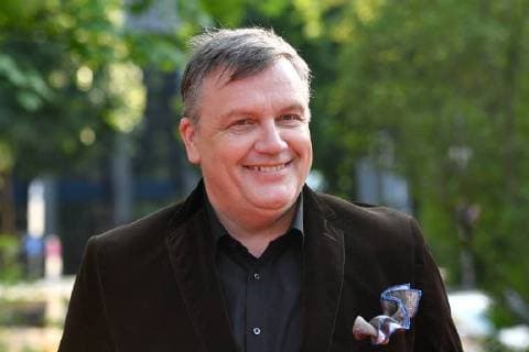 Hape KERKELING (Entertainer), Einzelbild,angeschnittenes Einzelmotiv,Portraet,Portrait,Porträt. Roter Teppich,Red Carpet,Bayerischer Fernsehpreis 2018 am 18.05.2018.