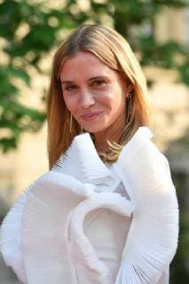 Nadeshda BRENNICKE (Schauspielerin), Einzelbild,angeschnittenes Einzelmotiv,Portraet,Portrait,Porträt. Roter Teppich,Red Carpet,Bayerischer Fernsehpreis 2018 am 18.05.2018.