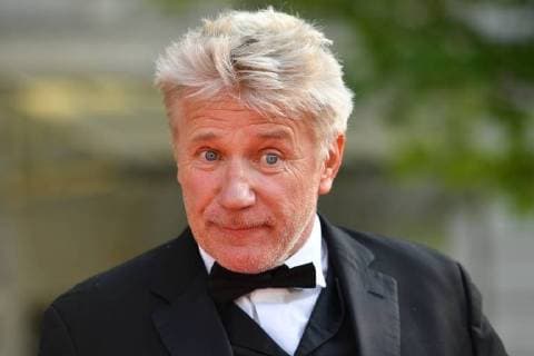 Entertainment Bilder des Tages Joerg SCHUETTAUF (Schauspieler), Einzelbild,angeschnittenes Einzelmotiv,Portraet,Portrait,Porträt. Roter Teppich,Red Carpet,Bayerischer Fernsehpreis 2018 am 18.05.2018.