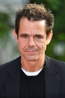 Tom TYKWER (Regisseur), Einzelbild,angeschnittenes Einzelmotiv,Portraet,Portrait,Porträt. Roter Teppich,Red Carpet,Bayerischer Fernsehpreis 2018 am 18.05.2018.