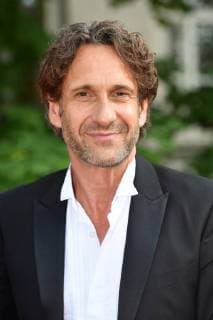 Willy Falk WILD (Schauspieler), Einzelbild,angeschnittenes Einzelmotiv,Portraet,Portrait,Porträt. Roter Teppich,Red Carpet,Bayerischer Fernsehpreis 2018 am 18.05.2018.