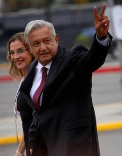 Mexican proggressive candidate, Andres Manuel Lopez Obrador (R), arrives for the second presidential debate with his wife Beatriz Gutierrez Muller (L), in Tijuana, Baja California, Mexico, 20 May 2018. Mexican presidential candidates arrive for second debate in Baja California !ACHTUNG: NUR REDAKTIONELLE NUTZUNG!  Copyright: xAlejandroxZepedax TIJ03 20180521-636624746089795099