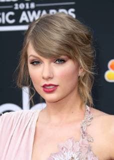 Taylor Swift arriving at the Billboard Music Awards in Las Vegas, Nevada - May 20, 2018 - Billboard Music Awards 2018, Las Vegas Nevada United States MGM Grand Garden Arena  Copyright: xScooterx h_00511036