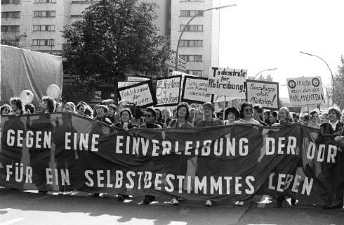 Frauendemonstration gegen eine Wiedervereinigung Deutschlands Deutschlands - Berlin im 11. September 1990