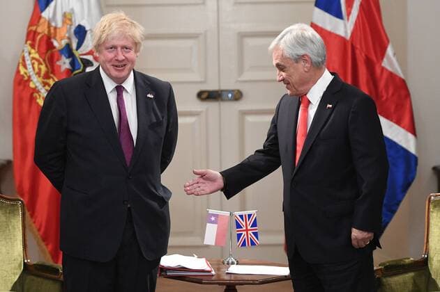Bilder des Tages . 23 05 2018. Santiago, Chile. Boris Johnson visits Chile. The Foreign Secretary Boris Johnson meets the President of Chile Sebastian Pinera , during a visit to Santiago, Chile, The foreign secretary is on a 5 day trip to Latin America where he is also visited Peru and Argentina. by Andrew Parsons i-Images  xAndrewxParsonsx xi-Imagesx IIM-17810-0029