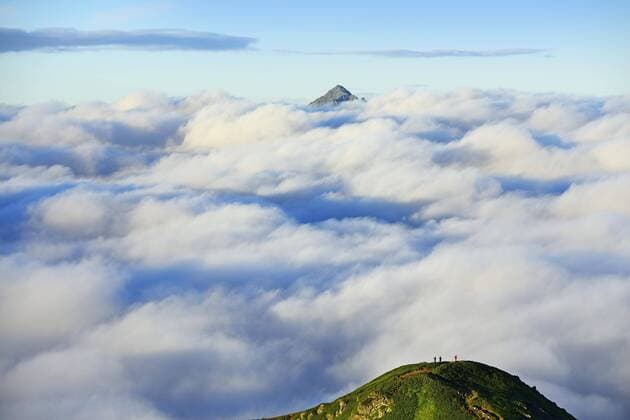 Ausblick auf Wolkendecke vom Berggipfel des Shiroumadake, Mount Shirouma 2932 m, Hida-Gebirge, Japanische Alpen, Japan, Asien Copyright: imageBROKER/NorbertxEisele-Hein ibxnex04683345.jpg