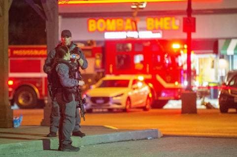 May 25, 2018 - Mississauga, CAN., 25 May 2018 - Fifteen people were rushed to hospital, 3 in critical condition, after a bomb exploded in a Mississauga, Canada, Indian Restaurant. The explosion happened around 10:30 PM in the Toronto suburb, west of the city. Police are searching for two suspects. - ZUMAb167 20180525_zap_b167_002 Copyright: xVictorxBirox