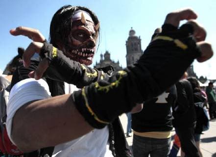 Dozens of followers of the otaku culture of japan march to show their support for these customs in Mexico City, Mexico, 27 May 2018. The otaku are one of the most popular urban tribes in Japan among young people around the world and are often fans of anime, manga, videogames or computers. Japanese otaku culture lovers march through the streets of Mexico City !ACHTUNG: NUR REDAKTIONELLE NUTZUNG!  Copyright: xMarioxGuzmánx MEX32 20180528-636630684808544730