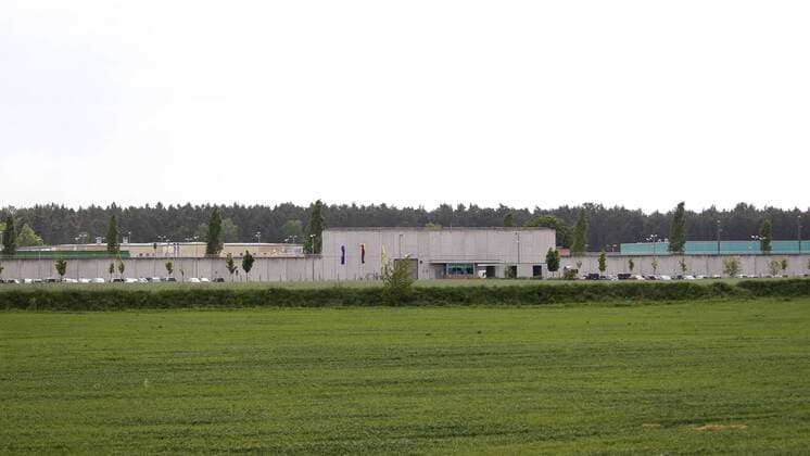 Haupteingang - JVA Justizvollzugsanstalt in Burg Madel - Fotografiert am 09.05.2018 *** Main entrance JVA Prison in Burg Madel Photographed on 09 05 2018