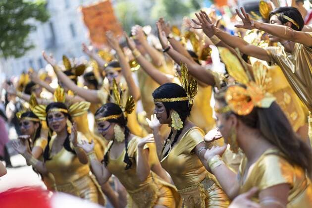 19 Karneval der Kulturen, Taenzer in goldenen Kostuemen beim 23. Karneval der Kulturen in Berlin am 20.05.2018. Feature Berlin Deutschland, Germany Copyright: xPOP-EYEx xBenxKriemannx KarnevalKulturen10096749