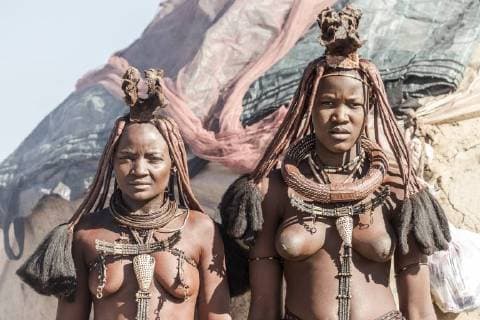 IMAGO Cultures of the world, Himba Volk in Namibia Himba, tribal village, Namibia, Africa *** Himba tribal village Namibia Africa