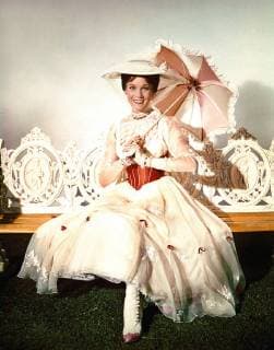 OSCARS. Beste Hauptdarstellerin. Preisträgerinnen 1961-1970 Publicity Still of Julie Andrews, Mary Poppins (1963) Disney File Reference 33595_053THA Hollywood CA USA  Copyright: xCinemaxPublishersxCollection xThexHollywoodxArchivex 33595_053THA