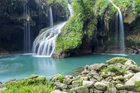 Waterfall at Cahabon River in the Semuc Champey National Park, Guatemala, Central America Copyright: OliverxWintzen 1283-226