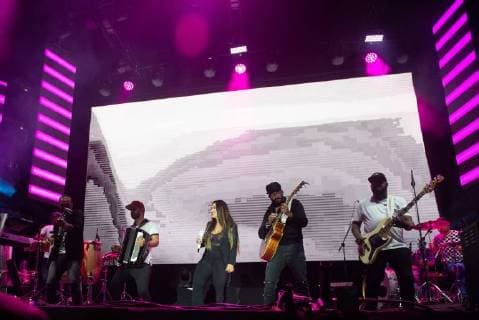 RIO DE JANEIRO, RJ - 02.06.2018: FESTIVAL TIM MUSIC RIO - Simone, from the duo Simone and Simaria sings at the TIM Music Rio Festival, at the Jeunesse Arena in Rio de Janeiro. x1543825x  CristianexMota