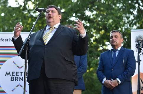 Sudeten-German Landsmannschaft chairman Bernd Posselt (left) and Mayor of Brno Petr Vokral speak during the 32-kilometre Reconciliation March from Pohorelice to Brno today to remember the victims of the postwar expulsion of German-speaking inhabitants of Brno, Czech Republic, June 2, 2018. (CTKxPhoto LubosxPavlicek) CTKPhotoP201806020487101  PAV 1