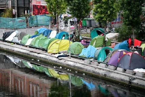 News Themen der Woche KW23 News Bilder des Tages June 4, 2018 - Paris, Ile-de-France, France - Hundreds of migrants has been evacuated from the Jaures Refugee s camp in Paris, on the 04 May 2018. Paris France  - ZUMAn230 20180604_zaa_n230_516 Copyright: xJulienxMattiax