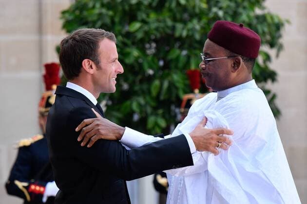 News Themen der Woche KW23 News Bilder des Tages June 4, 2018 - Paris, France - The French President, Emmanuel Macron received for a meeting the Niger Republic President, Mahamadou Issoufou at the Elysee Palace, on the 04 May 2018. Paris France  - ZUMAn230 20180604_zaa_n230_731 Copyright: xJulienxMattiax