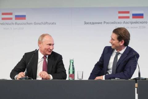 News Themen der Woche KW23 Bilder des Tages VIENNA, AUSTRIA - JUNE 5, 2018: The President of Russia, Vladimir Putin (L) and the Chancellor of Austria, Sebastian Kurz during a meeting of the Russian-Austrian Business Council (Osterreichisch-Deutsches Geschaftsrat). Mikhail Klimentyev Russian Presidential Press and Information Office TASS  TS082BC6