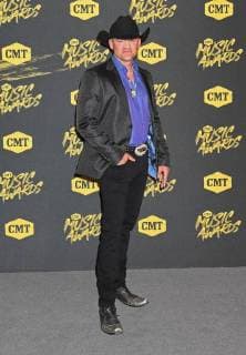 June 6, 2018 - Nashville, TN, U.S. - 06 June 2018 - Nashville, Tennessee - Ryan Weaver. 2018 CMT Music Awards held at Bridgestone Arena. Photo Credit: Laura Farr AdMedia Nashville U.S. - ZUMAa123 20180606_zaa_a123_492 Copyright: xLauraxFarrAdmediax