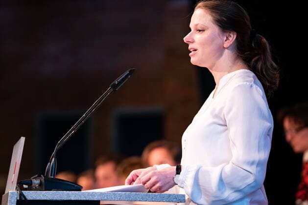 Landesvorsitzende Melanie Leonhard eröffnet den Parteitag;Ordentlicher Landesparteitag der SPD Hamburg im Bürgerhaus Wilhelmsburg, Hamburg Hamburg Deutschland Bürgerhaus Wilhelmsburg