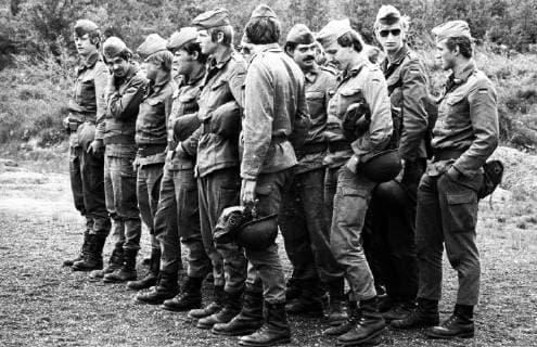 Alltag der Rekruten 1976 DEU, Deutschland, Hemer: Alltag der Rekruten der Bundeswehr in einer Kaserne am 26.05.1976 in Hemer. DEU, Germany, Hemer: Everyday life of the recruits of the Bundeswehr in a barracks on 26.05.1976 in Hemer. NRW