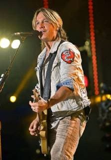 June 9, 2018 - Nashville, Tennessee, U.S. - 09 June 2018 - Nashville, Tennessee - Keith Urban. 2018 CMA Music Fest Nightly Concert held at Nissan Stadium. Photo Credit: AdMedia Nashville U.S. - ZUMAa123 20180609_zaa_a123_272 Copyright: xLauraxFarrx