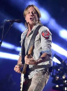 June 9, 2018 - Nashville, Tennessee, U.S. - 09 June 2018 - Nashville, Tennessee - Keith Urban. 2018 CMA Music Fest Nightly Concert held at Nissan Stadium. Photo Credit: AdMedia Nashville U.S. - ZUMAa123 20180609_zaa_a123_360 Copyright: xLauraxFarrx
