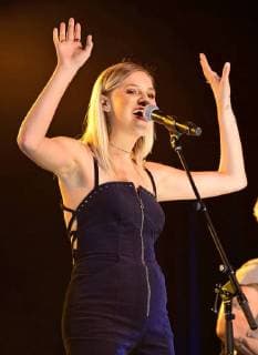 June 10, 2018 - Nashville, Tennessee, U.S. - 10 June 2018 - Nashville, Tennessee - Kelsea Ballerini. 2018 CMA Music Fest Infinity Fan Fair X held at Music City Center. Photo Credit: AdMedia Nashville U.S. - ZUMAa123 20180610_zaa_a123_002 Copyright: xLauraxFarrx