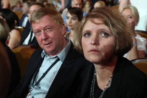 SOCHI, RUSSIA - JUNE 10, 2018: Rusnano Executive Board Chairman Anatoly Chubais (L) and director Avdotya Smirnova at the closing ceremony of the 29th Kinotavr Film Festival. Vyacheslav Prokofyev TASS  TS0836C3