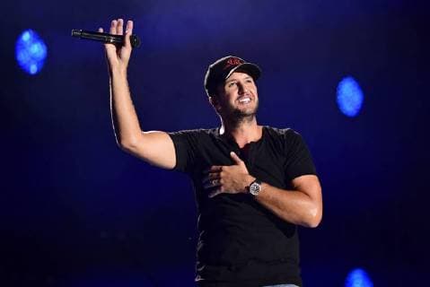 June 10, 2018 - Nashville, Tennessee, U.S. - 10 June 2018 - Nashville, Tennessee - Luke Bryan. 2018 CMA Music Fest Nightly Concert held at Nissan Stadium. Photo Credit: AdMedia Nashville U.S. - ZUMAa123 20180610_zaa_a123_249 Copyright: xLauraxFarrx