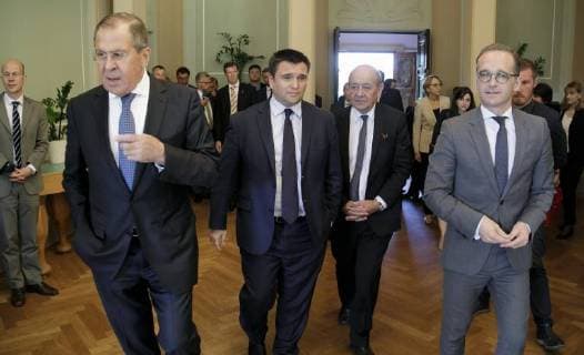 Treffen der Aussenminister des Normandie-Formates Deutschland-Frankreich-Russland-Ukraine in Berlin. Bundesaussenminister Heiko Maas, SPD; Aussenminister von Frankreich, Jean-Yves Le Drian; Aussenminister der Ukraine, Pawlo Klimkin; Sergej Lawrow, Aussenminister von Russland. v.r. 11.06.2018 Berlin Deutschland *** Meeting of Foreign Ministers of the Normandy Format Germany France Russia Ukraine in Berlin Federal Foreign Minister Heiko Maas SPD Foreign Minister of France Jean Yves Le Drian Foreign Minister of Ukraine Pavlo Klimkin Sergey Lavrov Foreign Minister of Russia v r 11 06 2018 Berlin Germany Copyright: xThomasxImo photothek.netx
