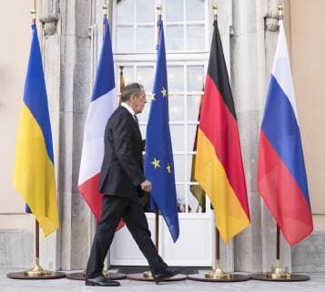 June 11, 2018 - Berlin, Germany - Russian Foreign Minister Sergei Lavrov arrives to pose for a family photo before a meeting in Normandy format for talks on the situation in Ukraine at Villa Borsig in Berlin, Germany on June 11, 2018. Berlin Germany  - ZUMAn230 20180611_zaa_n230_743 Copyright: xEmmanuelexContinix