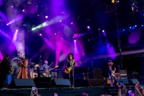 Entertainment Themen der Woche KW24 Entertainment Bilder des Tages Lenny Kravitz bei seinem Auftritt auf seiner Raise Vibration Tour in Berlin. In der Zitadelle am Juliusturm Lenny Kravitz, Raise Vibration Tour