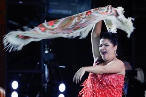 MOSCOW, RUSSIA â€“ JUNE 13, 2018: Russian soprano Anna Netrebko performs during concert by opera stars ahead of the 2018 FIFA World Cup, at Moscow s Red Square. Mikhail Metzel TASS  TS083FE8