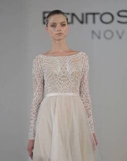 A model presents a creation by Mexican designer Benito Santos during the Mexico Bridal Fashion By Vogue wedding dress parade in Mexico City, Mexico, 13 June 2018. Mexico Bridal Fashion By Vogue 2018 !ACHTUNG: NUR REDAKTIONELLE NUTZUNG!  Copyright: xMARIOxGUZMANx MEX20 20180613-636645296730423527