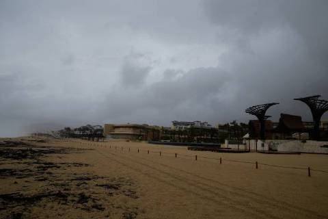 General view of the persistent rains in San Jose del Cabo, Baja California Sur, Mexico, 14 June 2018. Tropical Storm Bud is slowly approaching the Mexican state of Baja California Sur as it rains across large areas of the country, and is expected to land at around 7:00 pm local time (24:00 GMT). Bud is located 170 kilometers south-southeast of Cabo San Lucas, Baja California Sur (northwest), and moves north-northwest at 11 kilometers per hour, the National Weather Service (SMN) said in its report at 07.15 local time (12.15 GMT). Rains in Mexico due to Storm Bud as it approaches land !ACHTUNG: NUR REDAKTIONELLE NUTZUNG!  Copyright: xJorgexReyesx MEX018 20180614-636645943646850408